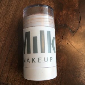 Milk Makeup Highlighter